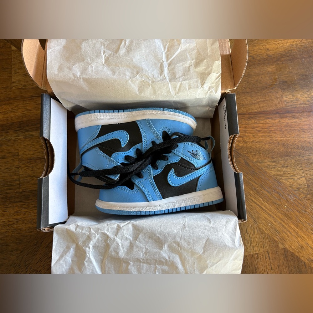 Jordan 1 MID (TD) University Blue/Black-White 5c Toddler - New